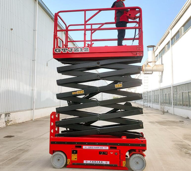 伊犁自行走移动式升降机